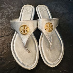 Tory Burch Thong Leather Sandals  Silver Size 8